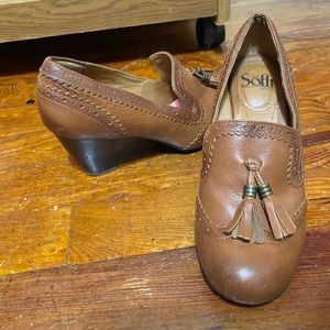 Women’s SOFFT brown leather close toe heels 6.5